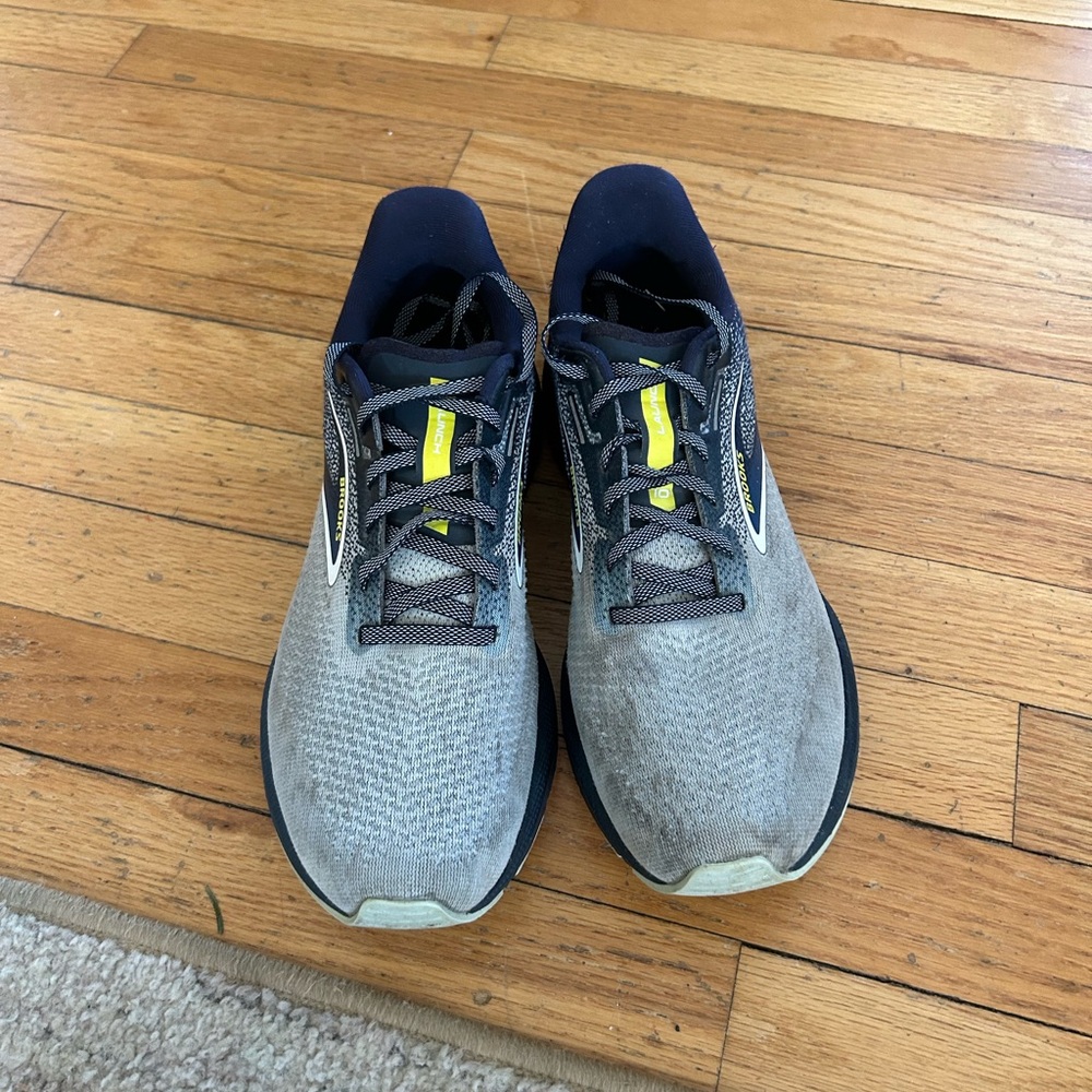 Brooks Gray and Yellow Men's Sneakers